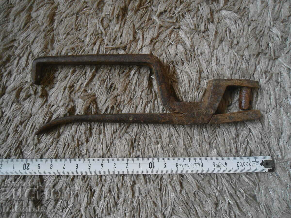 An old specialized tool - 7 An old specialized tool - 7