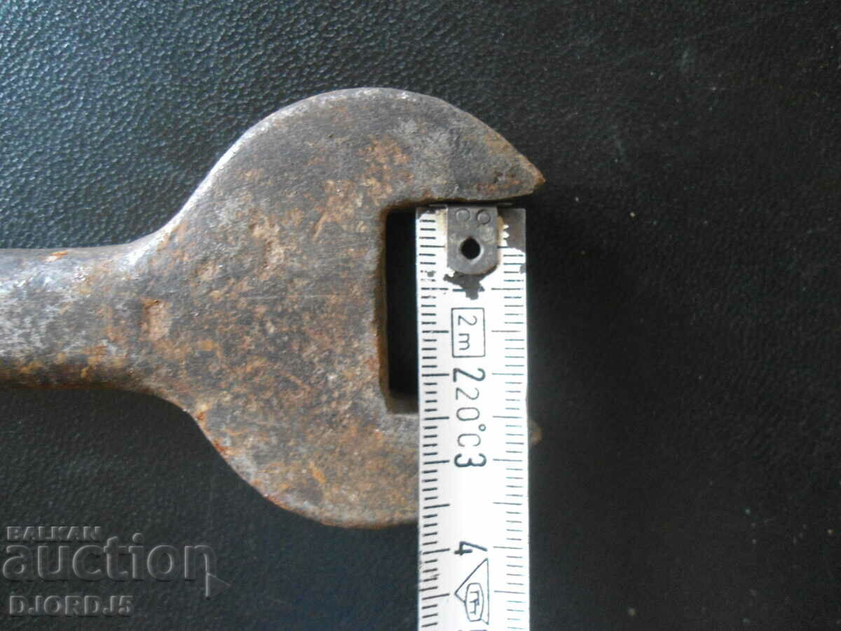 Old strong key, 0.730 kg. - 5 Old strong key, 0.730 kg. - 5