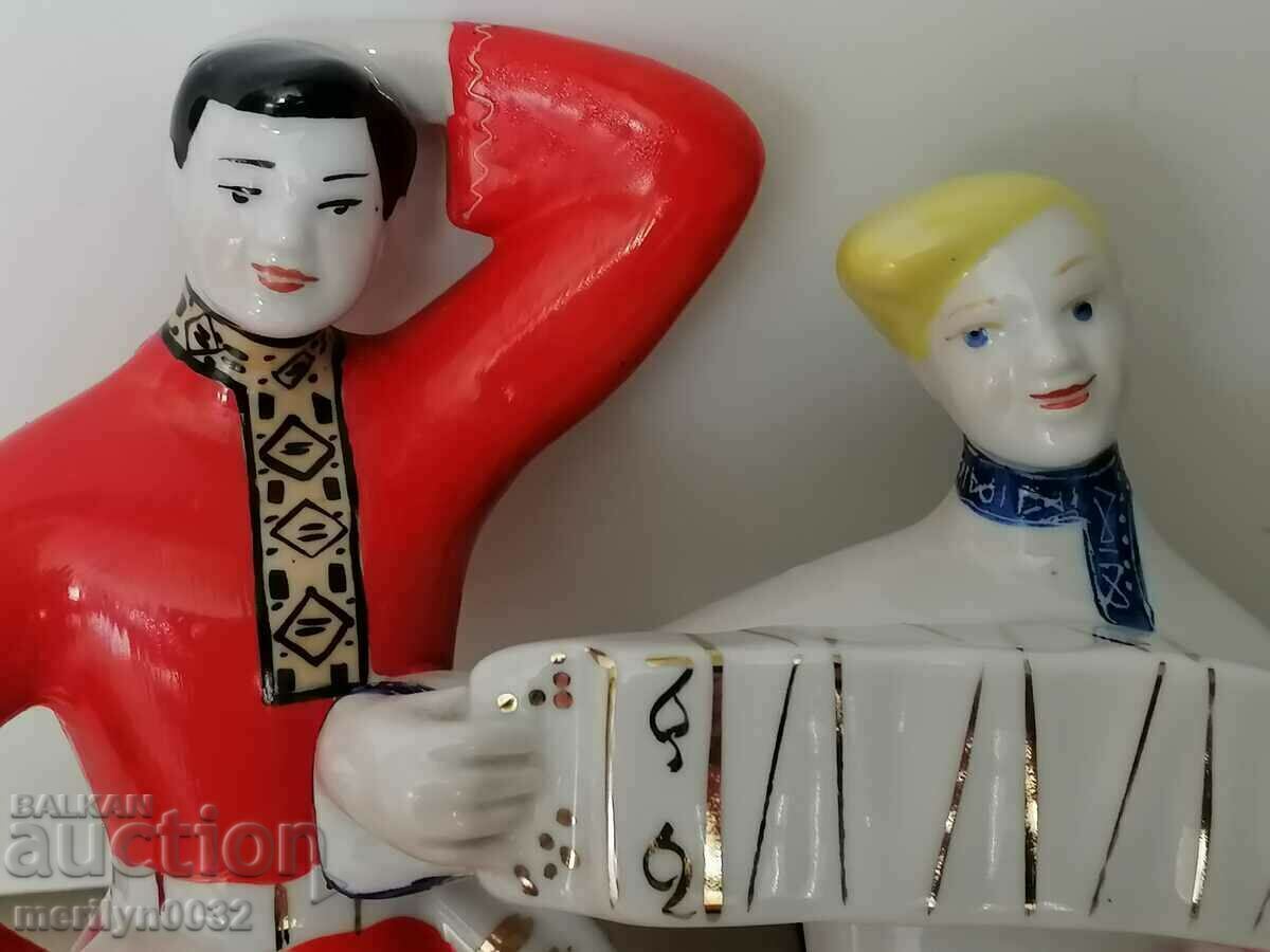 Porcelain figures figure plastic statuette porcelain USSR - 5 Porcelain figures figure plastic statuette porcelain USSR - 5