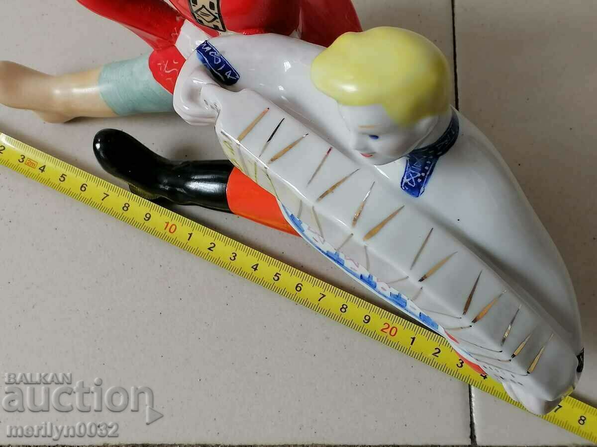 Porcelain figures figure plastic statuette porcelain USSR - 7 Porcelain figures figure plastic statuette porcelain USSR - 7