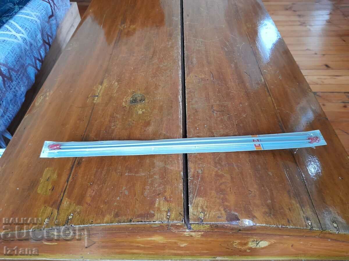 Old knitting needles Old knitting needles