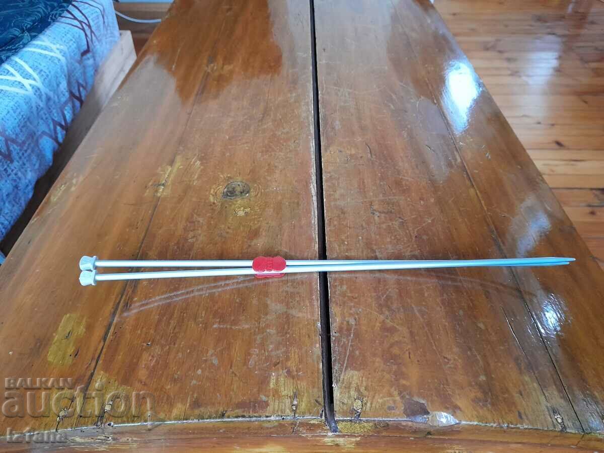Old knitting needles Old knitting needles