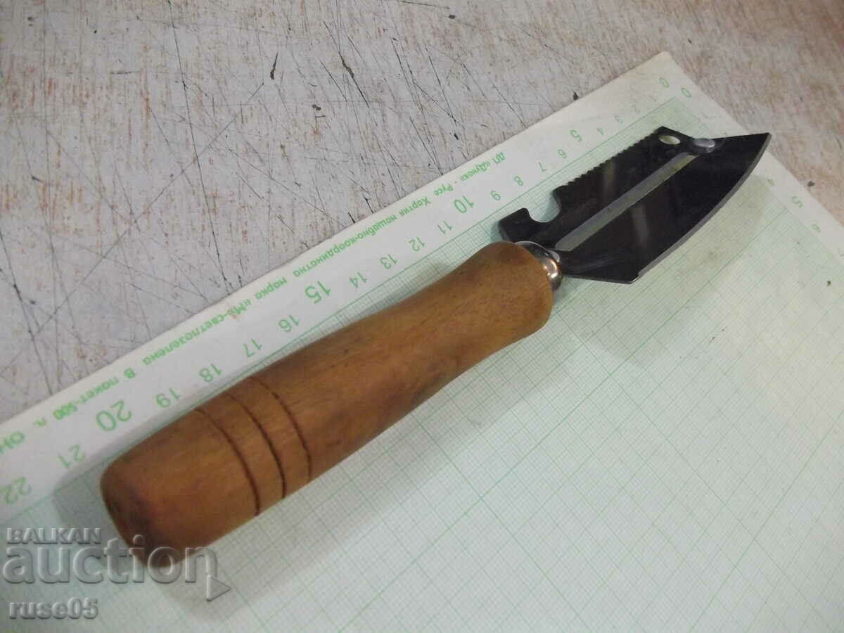 Delivery of Soca knife for cleaning fish Delivery of Soca knife for cleaning fish