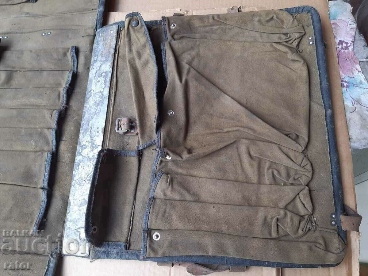 Παράδοση Παλιά πολύ μεγάλη πάνινη τσάντα - στρατιωτική; Παράδοση Παλιά πολύ μεγάλη πάνινη τσάντα - στρατιωτική;