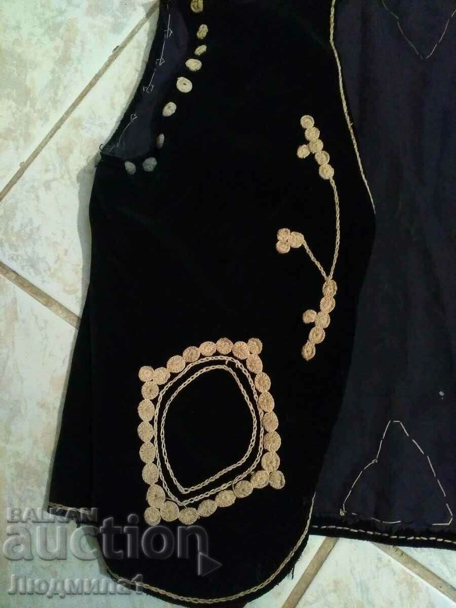 AUTHENTIC OLD DRESS with price 30.00 BGN | € 15.34 AUTHENTIC OLD DRESS with price 30.00 BGN | € 15.34