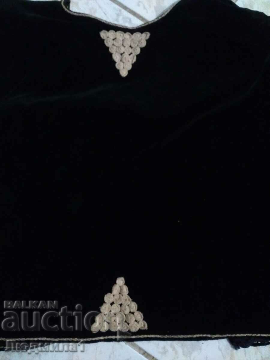 Delivery of AUTHENTIC OLD DRESS Delivery of AUTHENTIC OLD DRESS