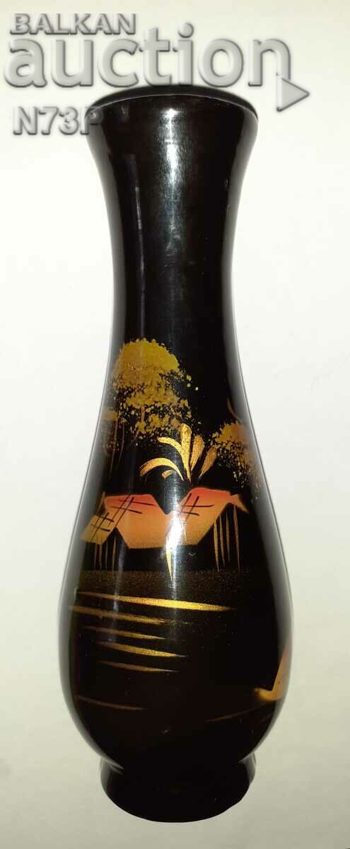 ΟΜΟΡΦΟ ΞΥΛΙΝΟ ΒΑΖΟ. ΧΕΙΡΟΠΟΙΗΤΟ. με τιμή 10.00 BGN | € 5.11 ΟΜΟΡΦΟ ΞΥΛΙΝΟ ΒΑΖΟ. ΧΕΙΡΟΠΟΙΗΤΟ. με τιμή 10.00 BGN | € 5.11