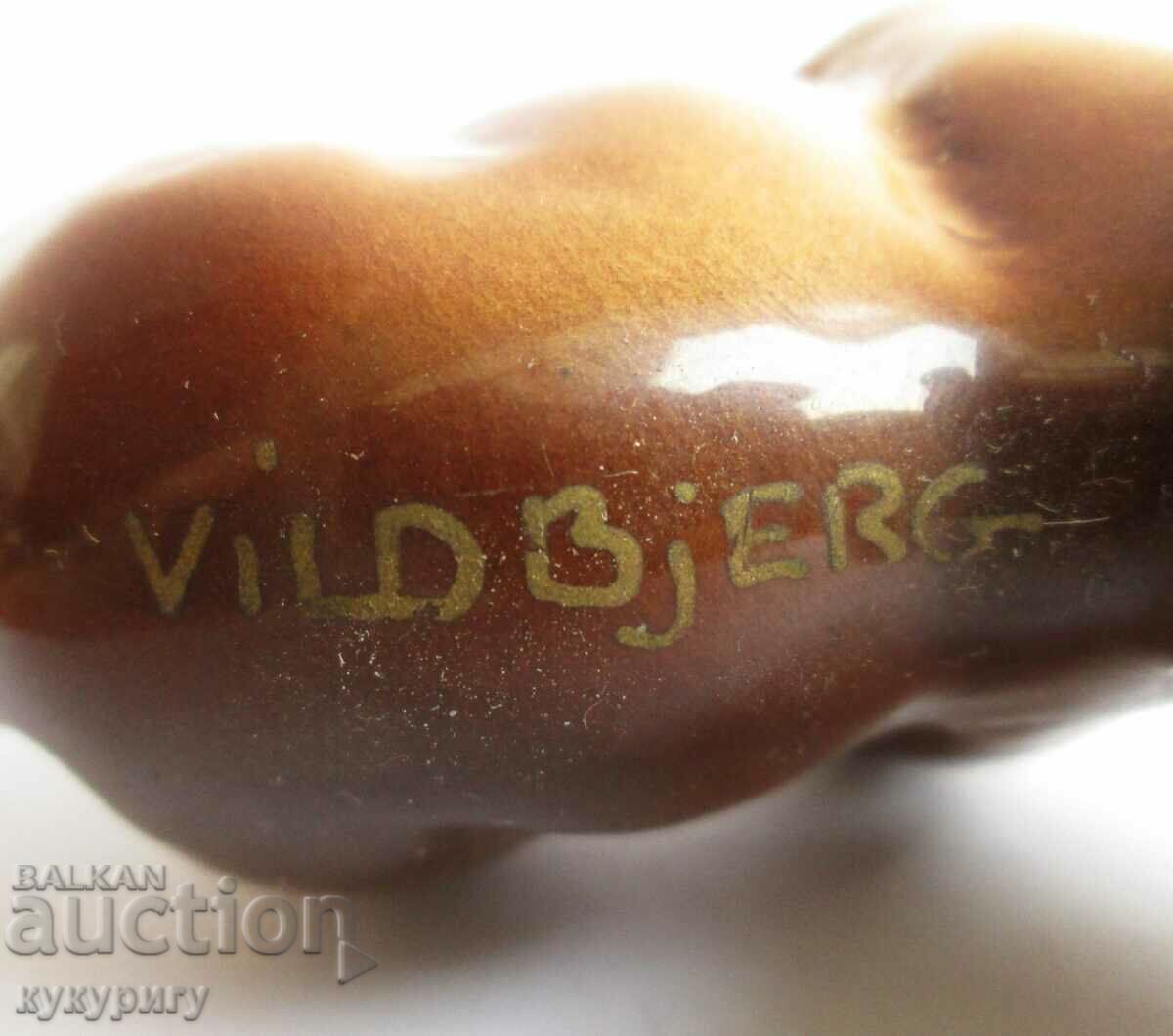 Delivery of Old German porcelain figurine bear bear figure Delivery of Old German porcelain figurine bear bear figure