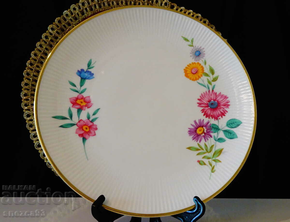 Licitație Farfurie din portelan bavarez, auriu, flori poloneze.
