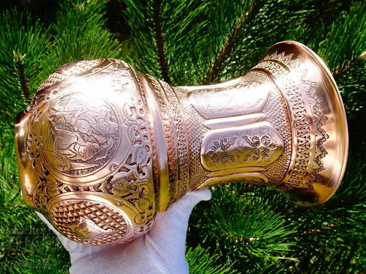 Persian Isfahan Qalamzani Copper Vase. - 6