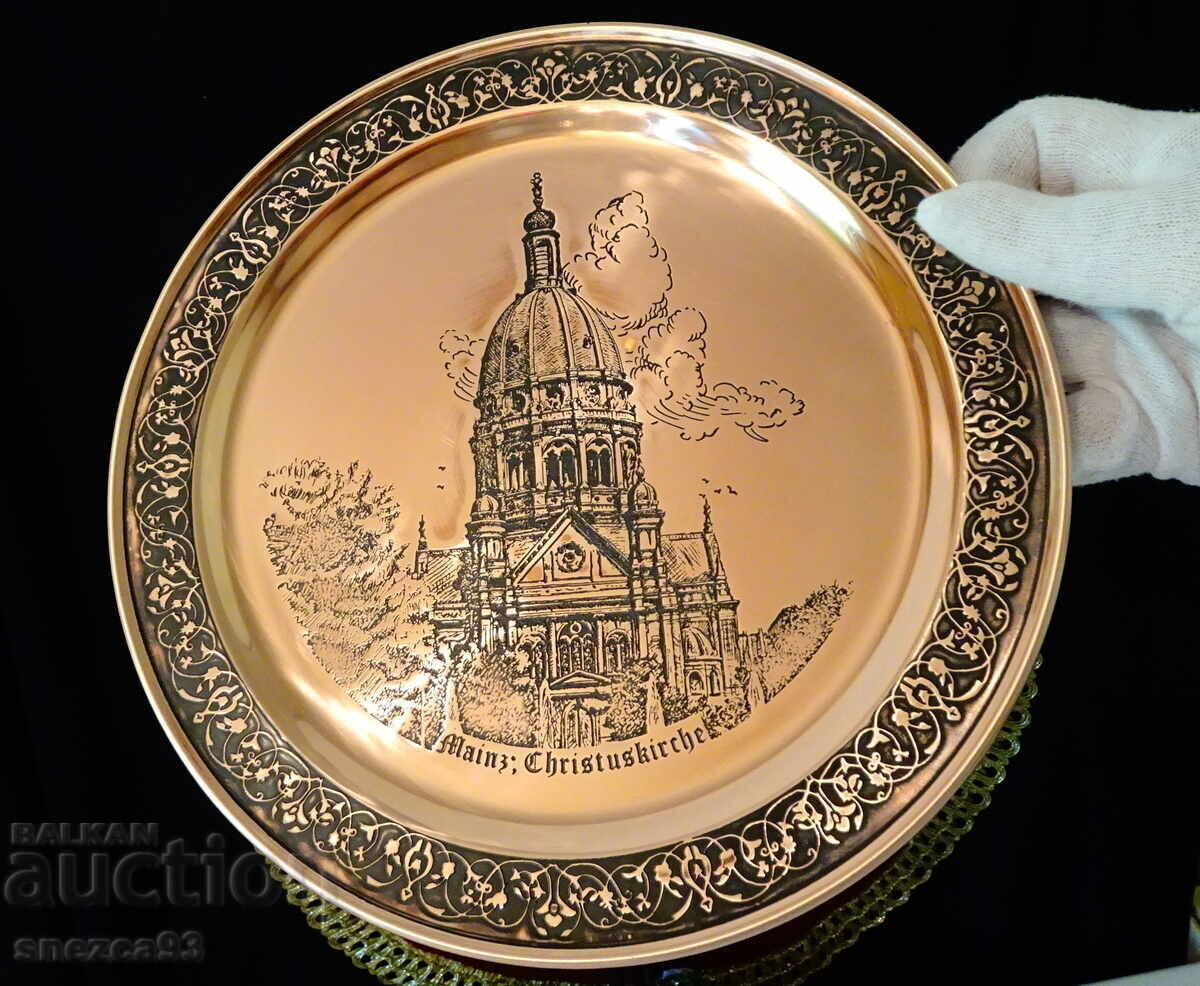 Auction Copper plate for wall, plate, tray with lithography. Auction Copper plate for wall, plate, tray with lithography.