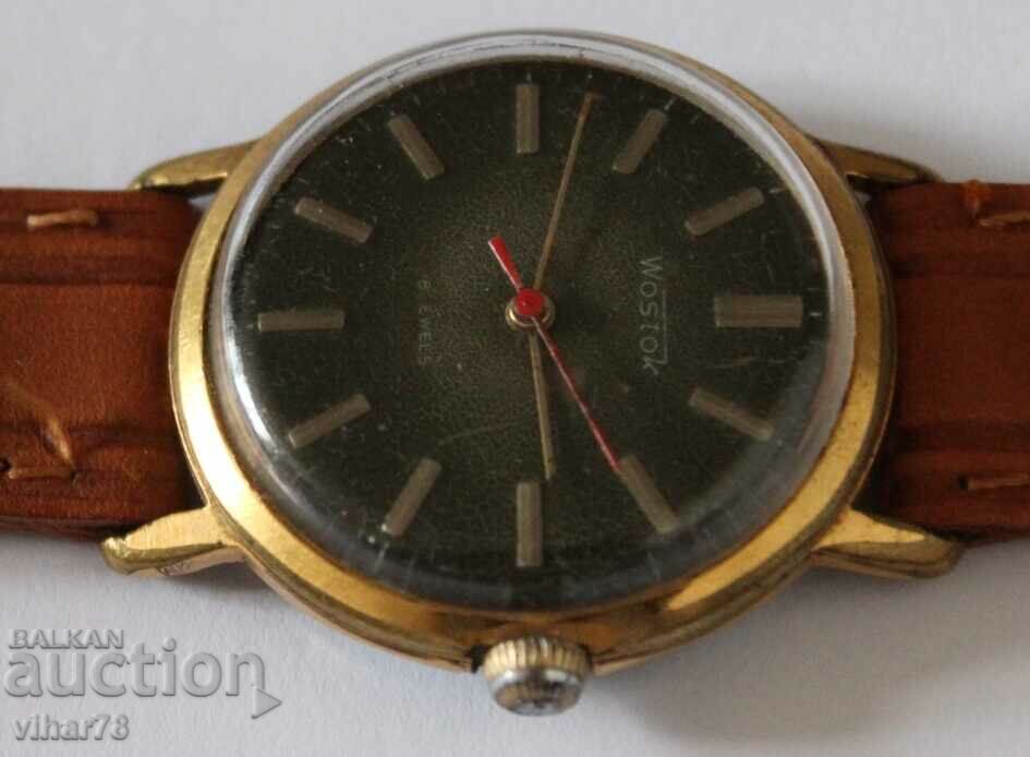 GOLD MEN'S WATCH-VOSTOK-VOSTOK-AWARD WINNING with price 99.99 BGN | € 51.12 GOLD MEN'S WATCH-VOSTOK-VOSTOK-AWARD WINNING with price 99.99 BGN | € 51.12