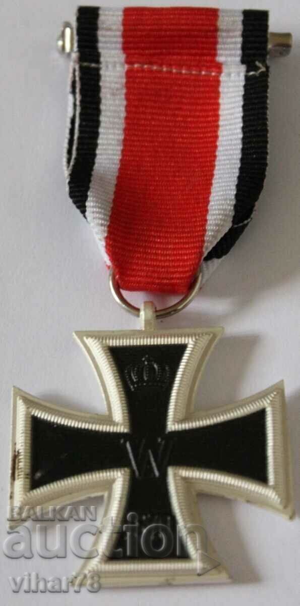 CRUCE-REPLICA DE FIER