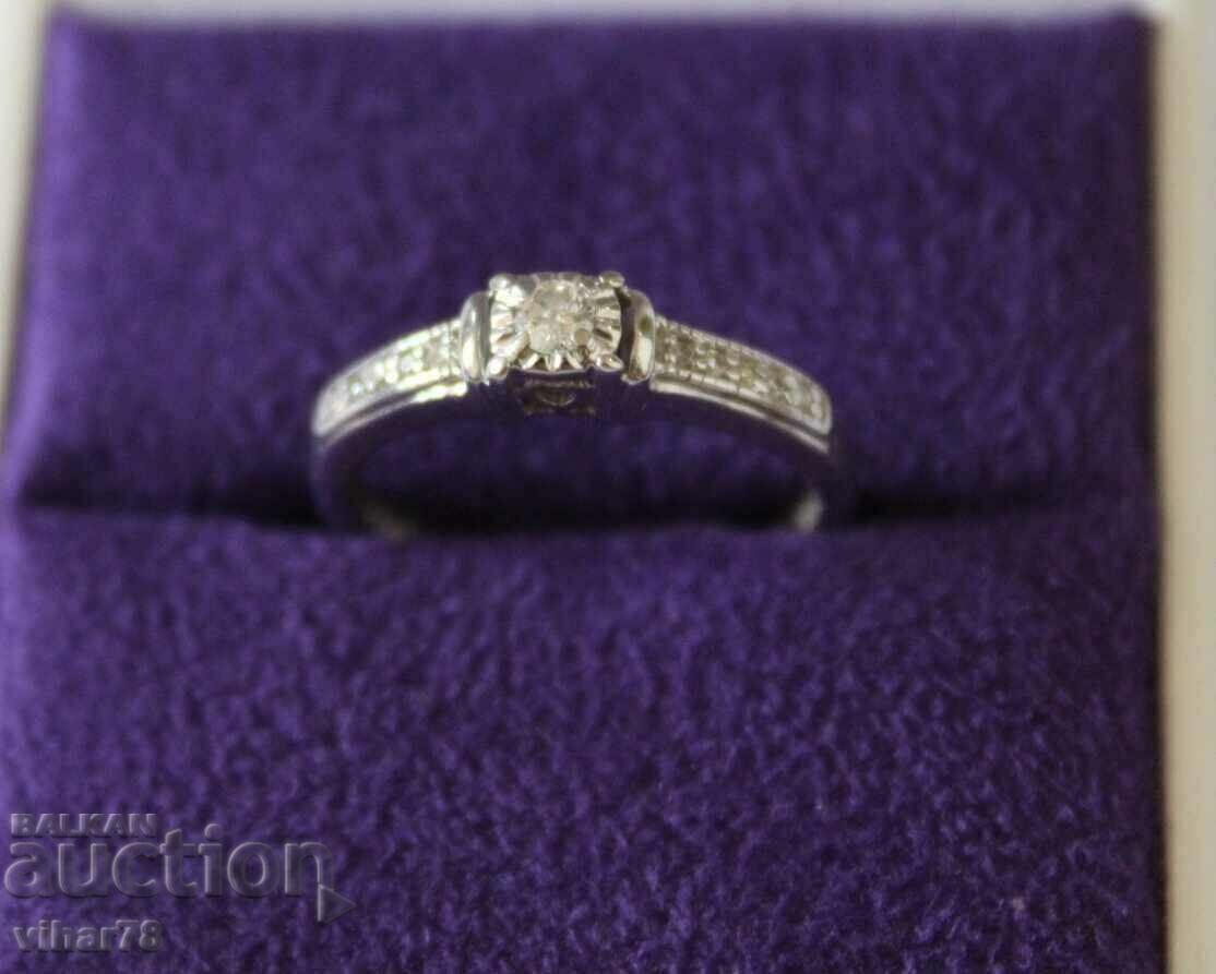 Auction 9K WHITE GOLD WITH DIAMOND RING Auction 9K WHITE GOLD WITH DIAMOND RING