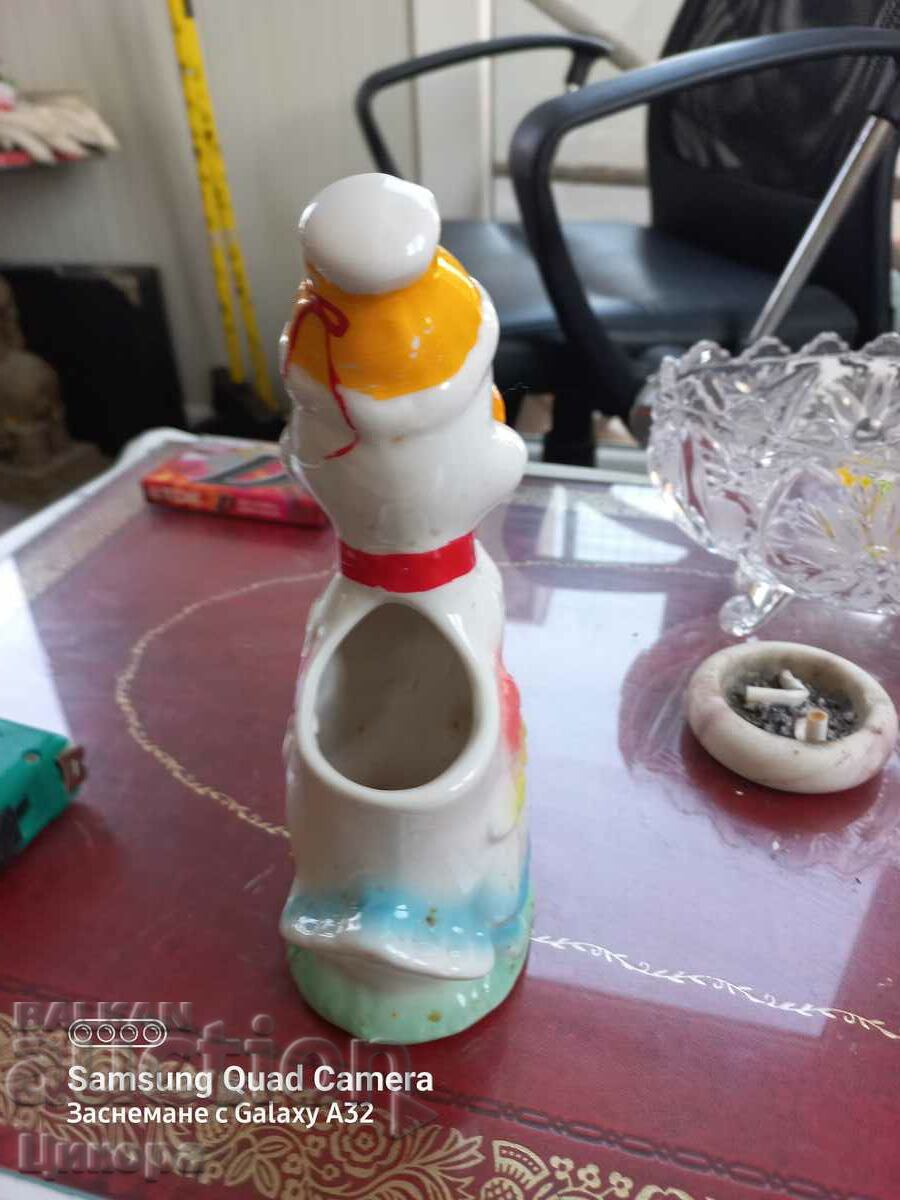 Auction OLD PORCELAIN FIGURE STATUETTE DUCK DUCK Auction OLD PORCELAIN FIGURE STATUETTE DUCK DUCK