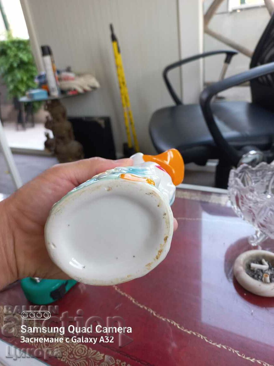 OLD PORCELAIN FIGURE STATUETTE DUCK DUCK - 5 OLD PORCELAIN FIGURE STATUETTE DUCK DUCK - 5