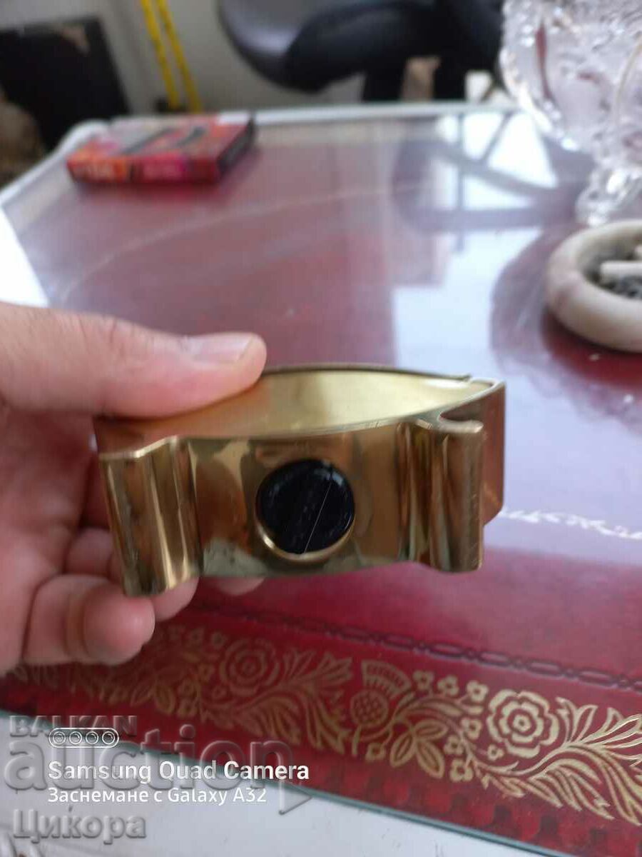 Delivery of OLD TABLE BRONZE LIGHTER Delivery of OLD TABLE BRONZE LIGHTER