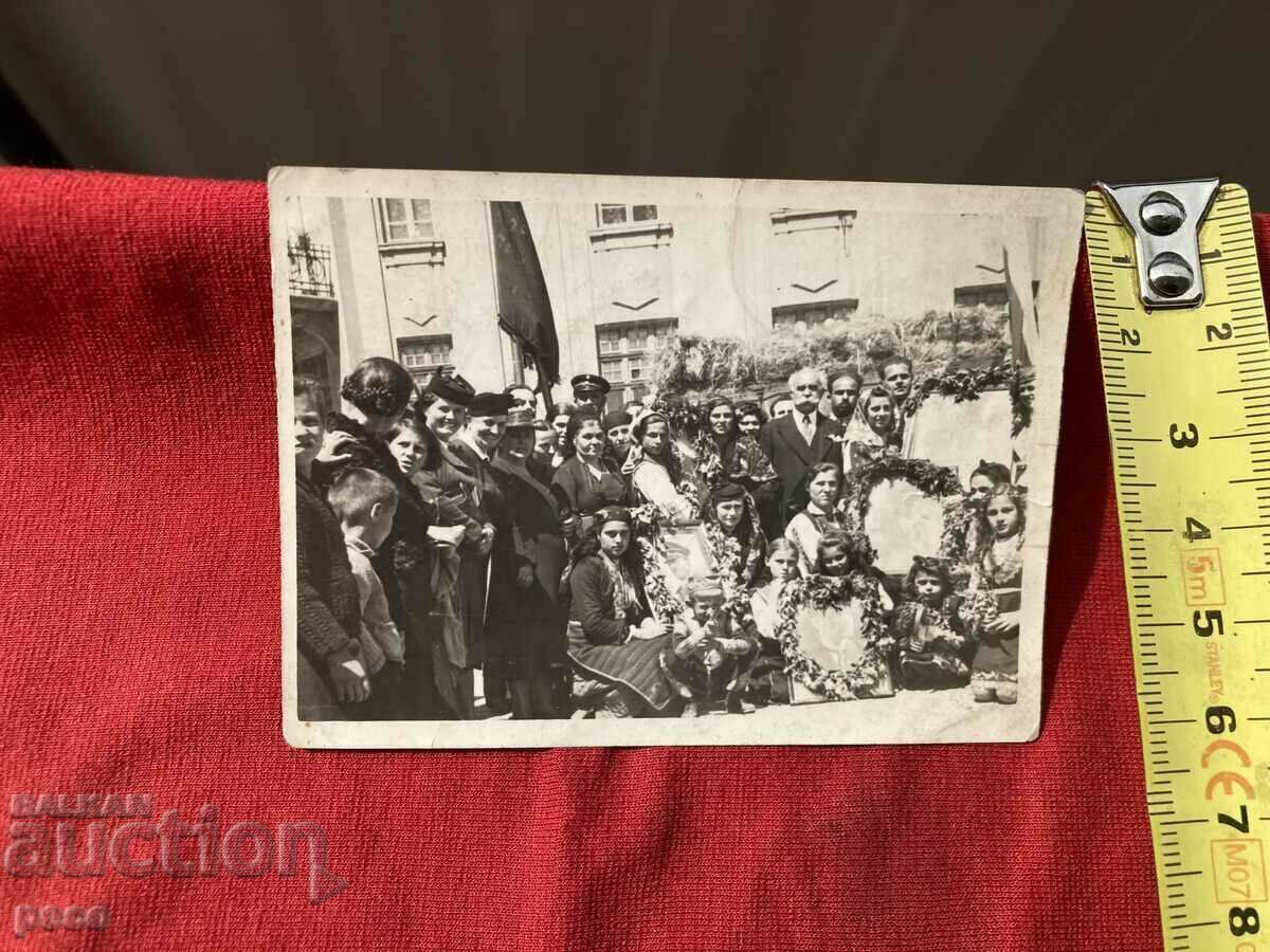 Holiday Celebration Portrait of Hitler Photo Hacho Burgas? - 6 Holiday Celebration Portrait of Hitler Photo Hacho Burgas? - 6