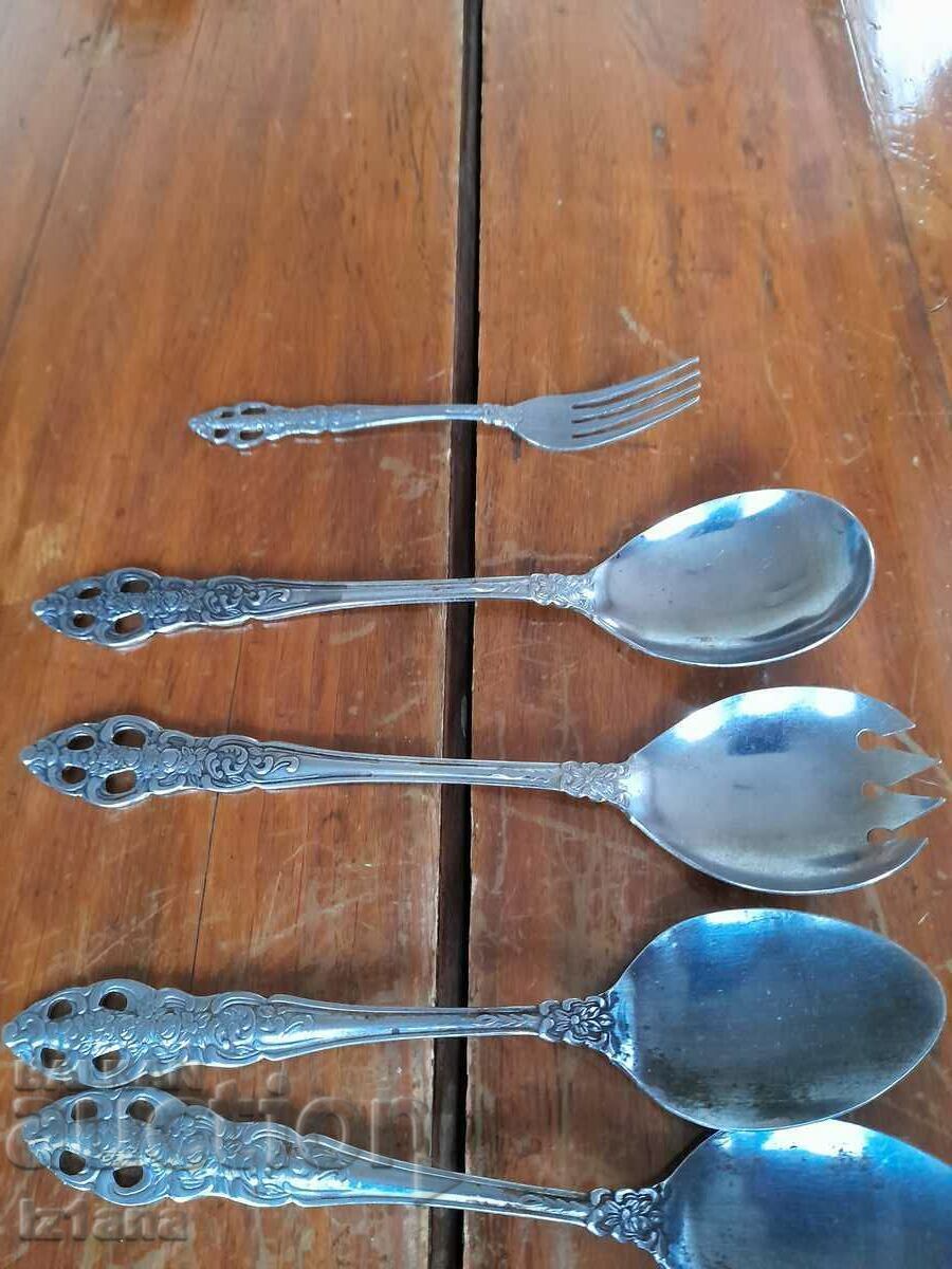 Delivery of Old spoons