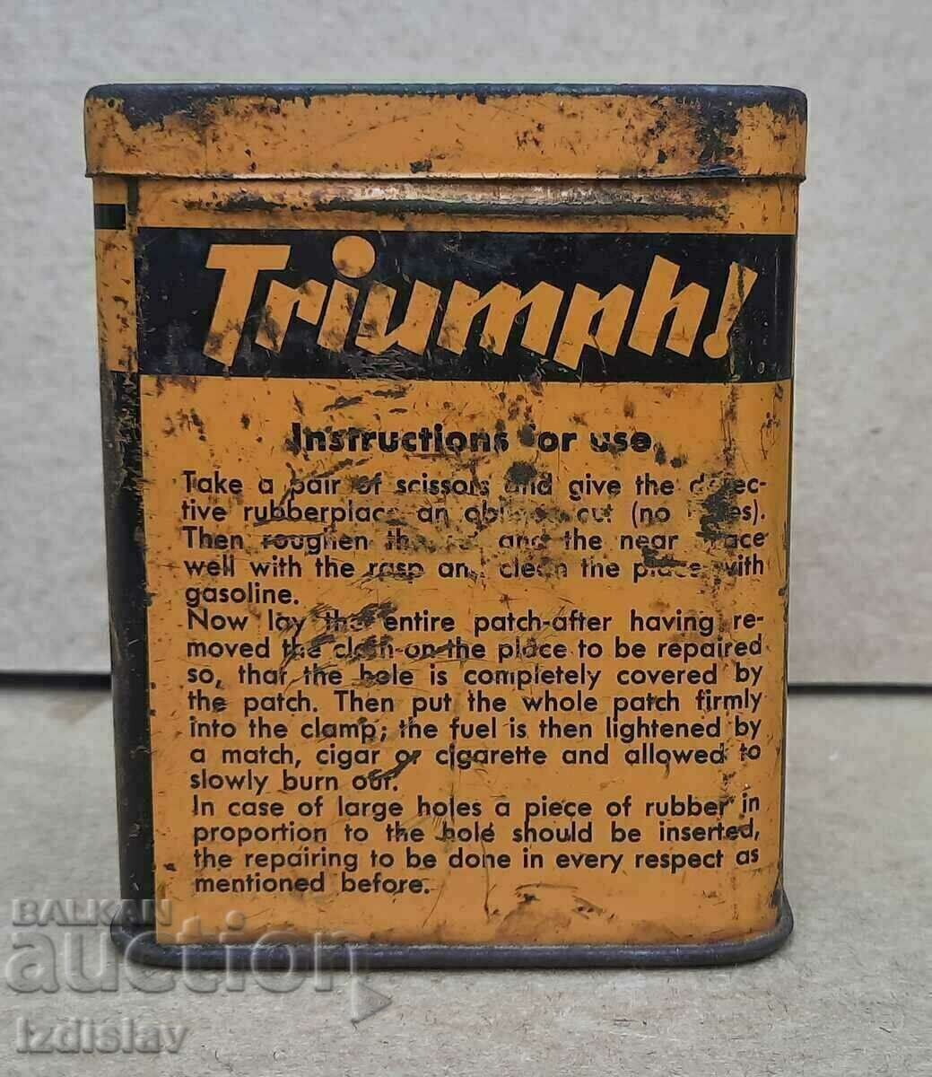 Old collectible Triumph tin box with price 100.00 BGN | € 51.13 Old collectible Triumph tin box with price 100.00 BGN | € 51.13