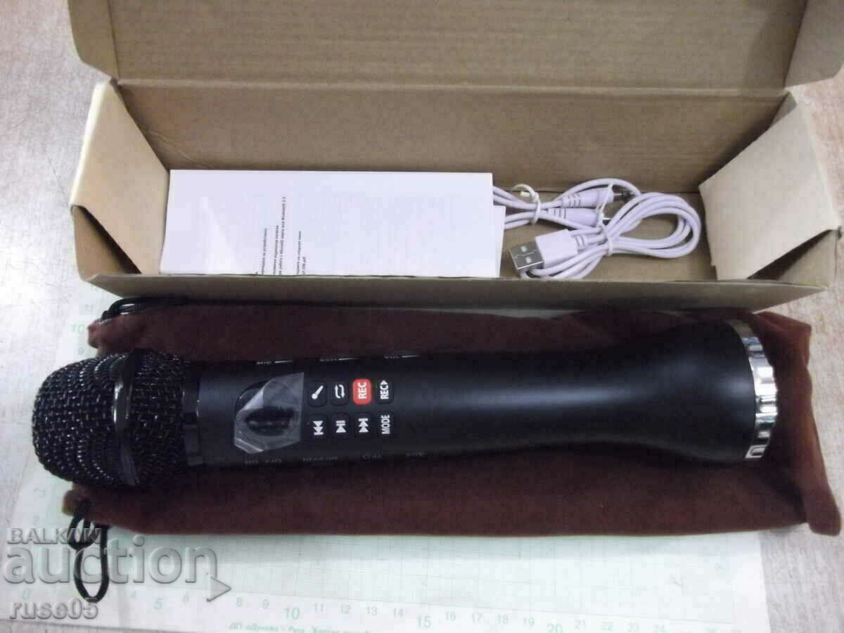 Auction  Karaoke microphone "L-598" bluetooth with built-in speaker new