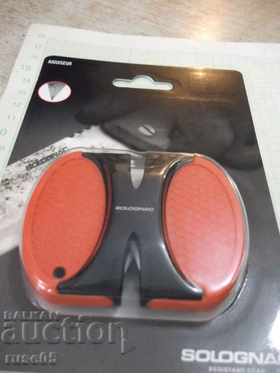 Sharpener "SOLOGNAC" with two sides for quick sharpening new - 5 Sharpener "SOLOGNAC" with two sides for quick sharpening new - 5