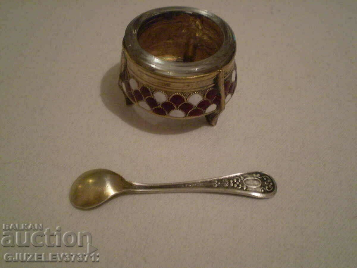 Old Russian Mustard Caviar Caviar Enamel Melchio Gilt with price 65.00 BGN | € 33.23 Old Russian Mustard Caviar Caviar Enamel Melchio Gilt with price 65.00 BGN | € 33.23
