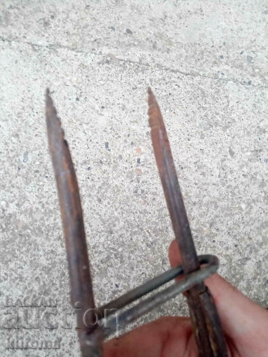 Old iron pin with price 9.99 BGN | € 5.11 Old iron pin with price 9.99 BGN | € 5.11