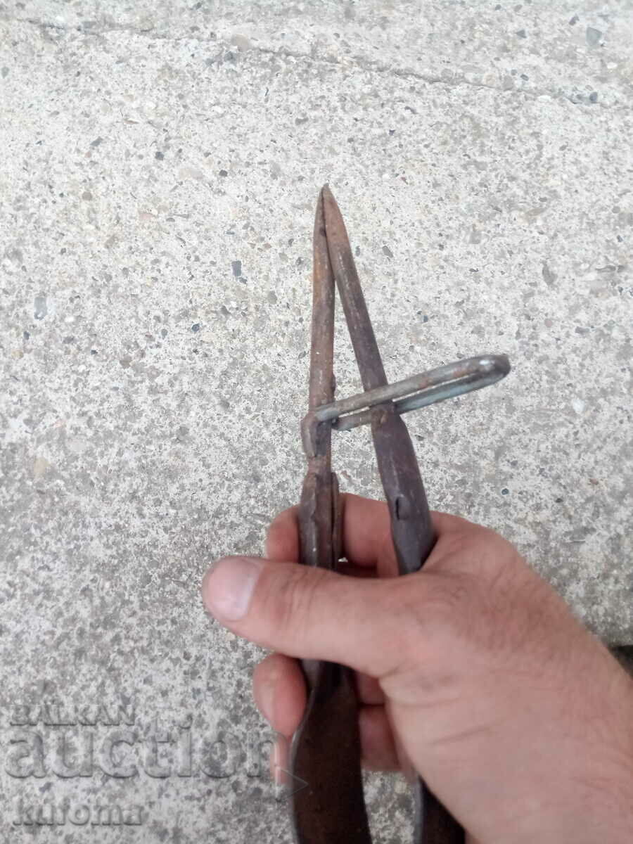 Auction Old iron pin Auction Old iron pin