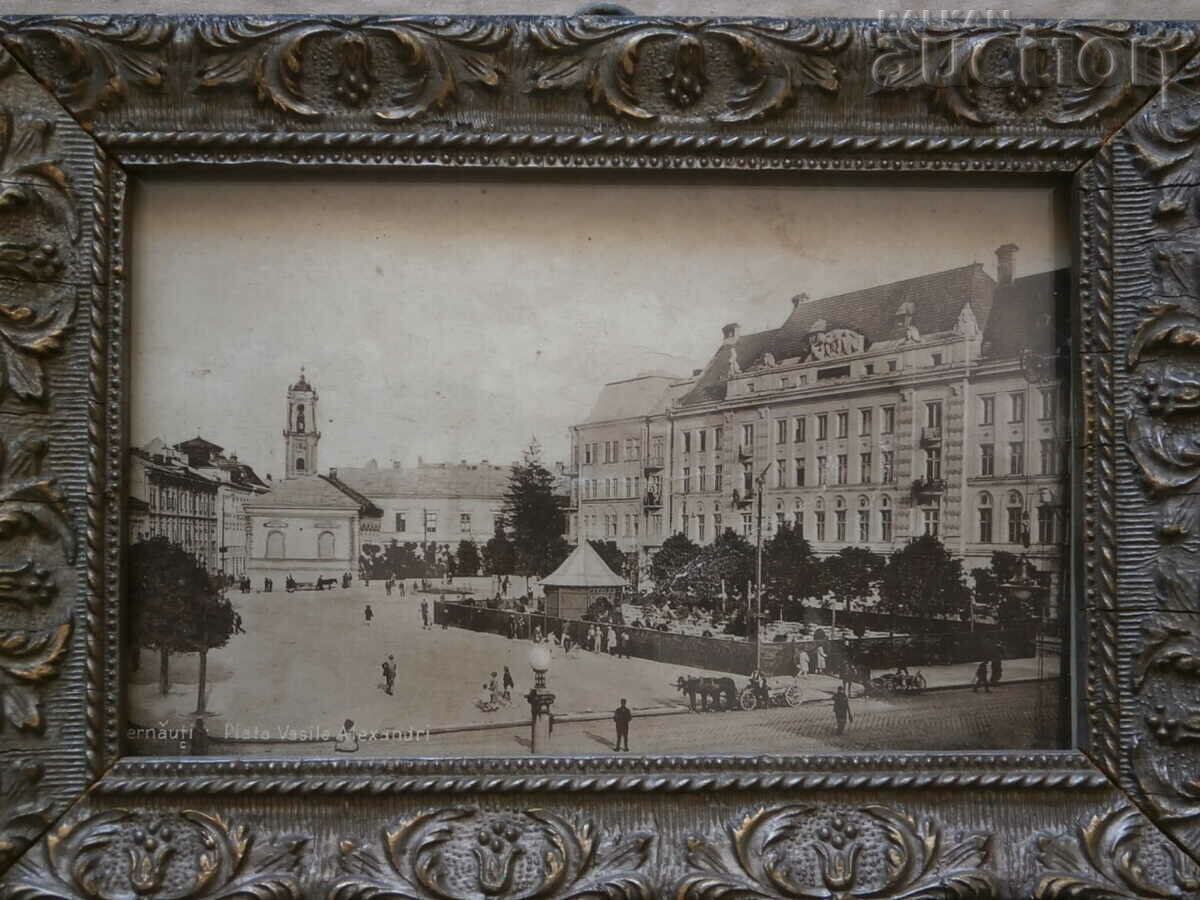 Delivery of vintage photo in a frame interior decoration Delivery of vintage photo in a frame interior decoration