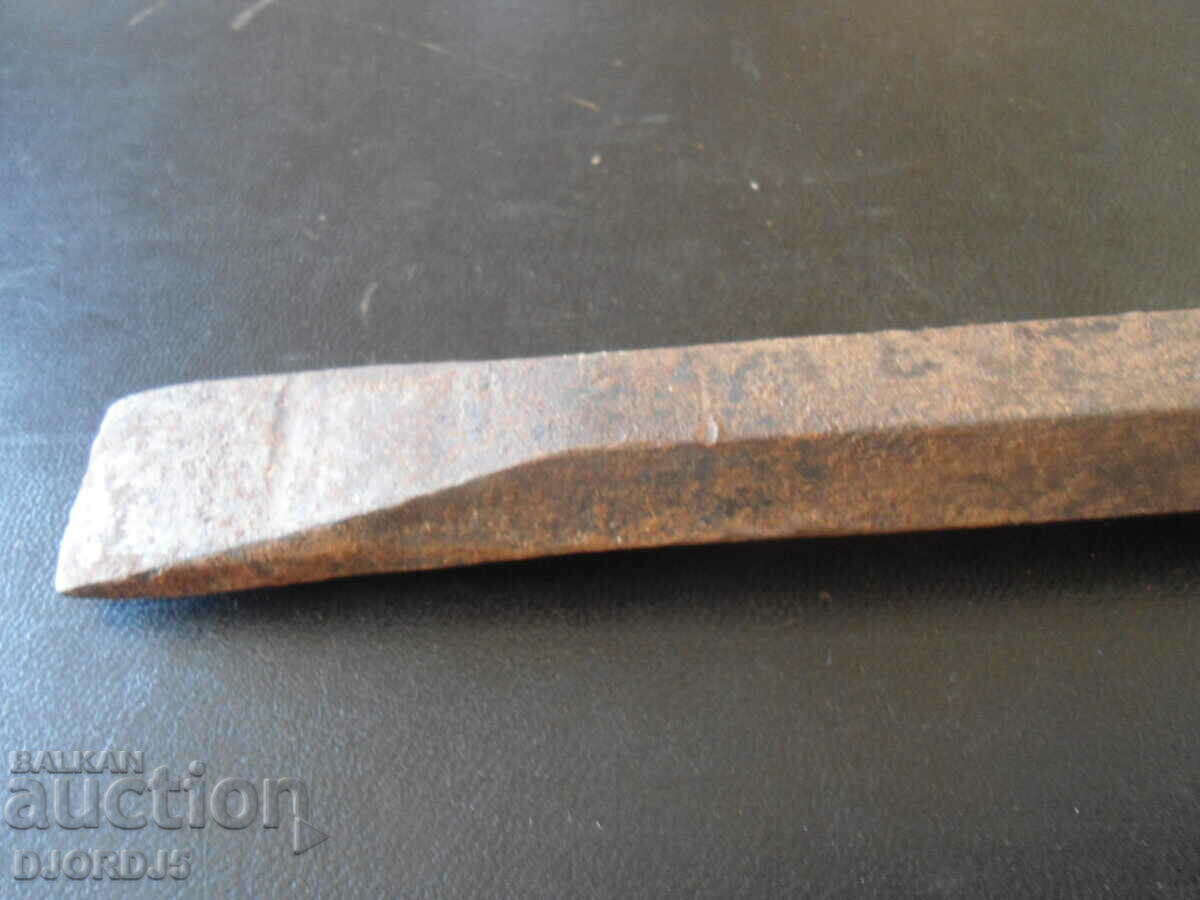 An old tool, a chopper - 6 An old tool, a chopper - 6