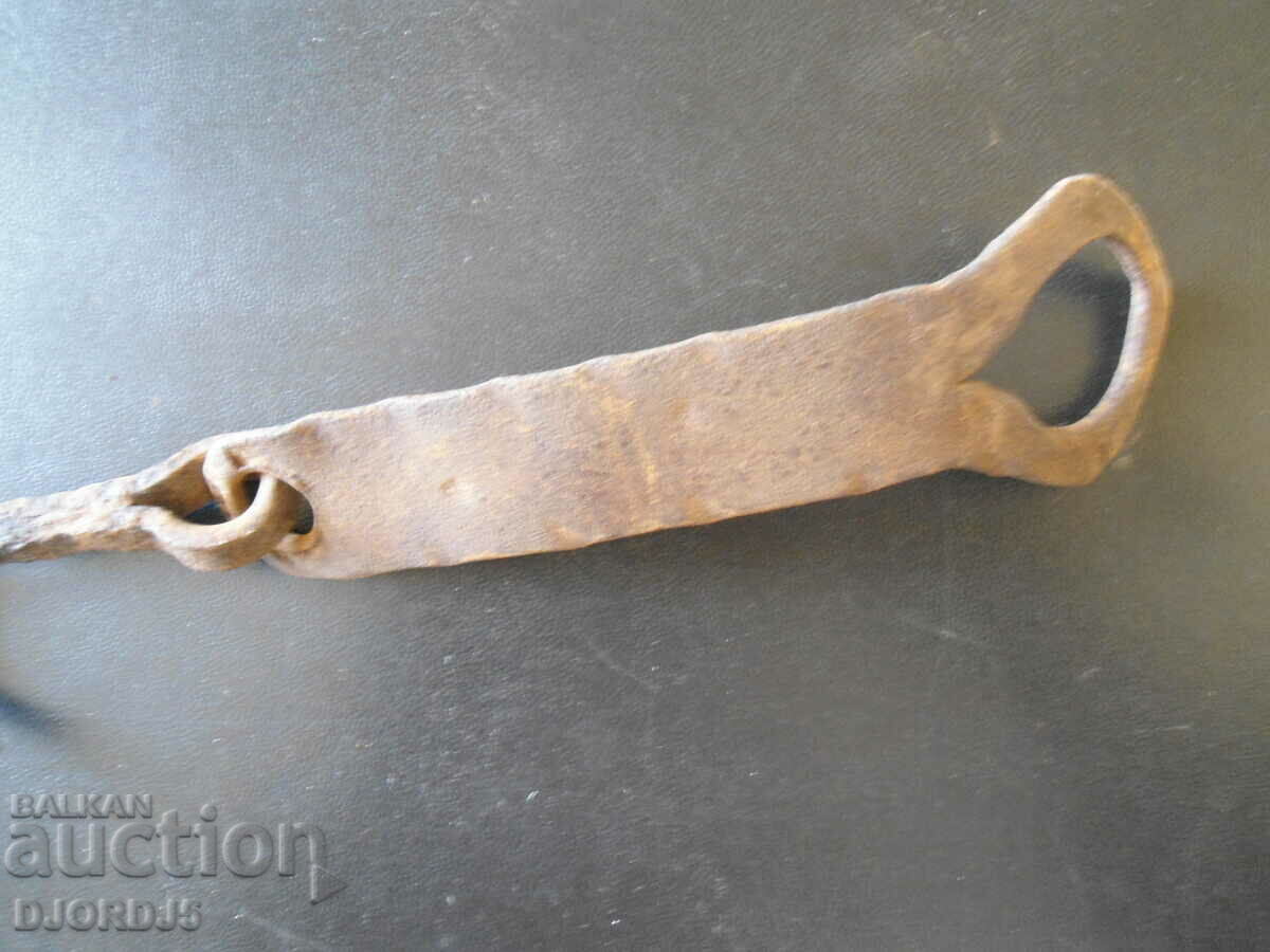 Δημοπρασία Παλιά σφυρήλατο μάνδαλο Δημοπρασία Παλιά σφυρήλατο μάνδαλο