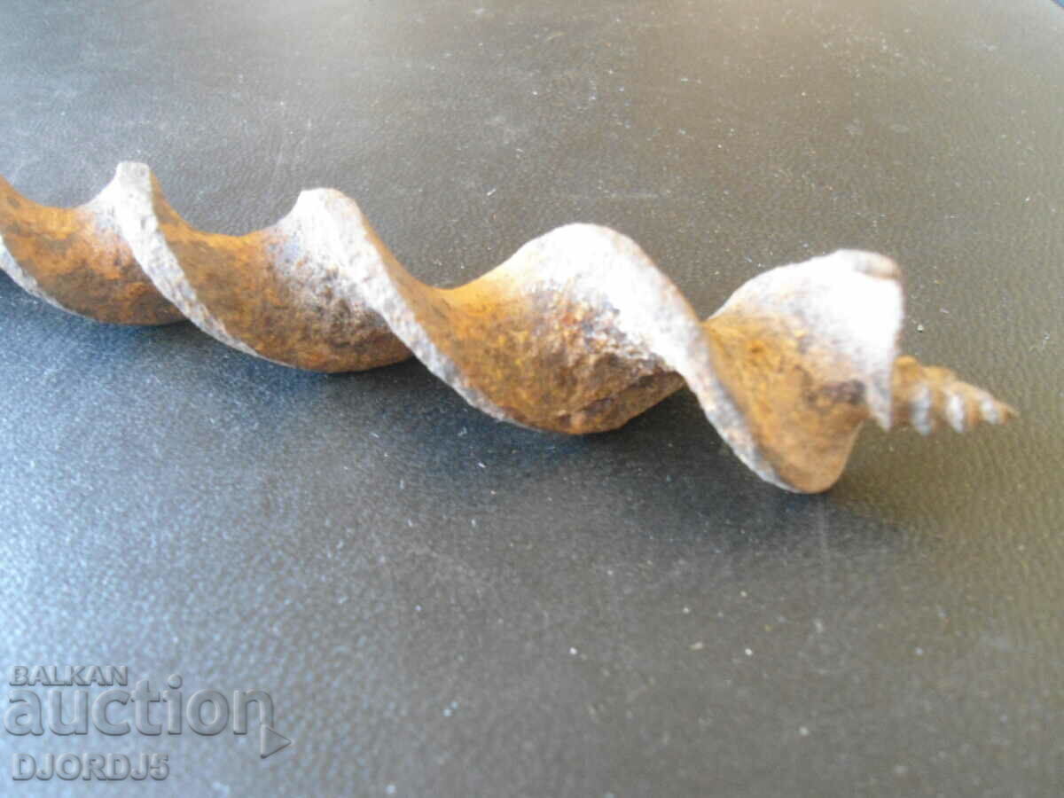 Old drill, chipping with price 2.00 BGN | € 1.02 Old drill, chipping with price 2.00 BGN | € 1.02