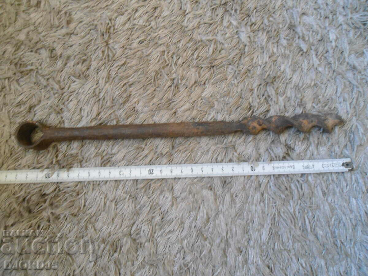 Old drill, chipping - 5 Old drill, chipping - 5