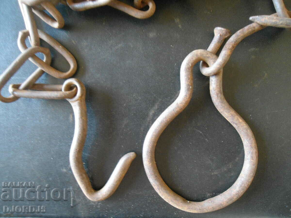 Old chain, 2.30 m with price 6.00 BGN | € 3.07 Old chain, 2.30 m with price 6.00 BGN | € 3.07