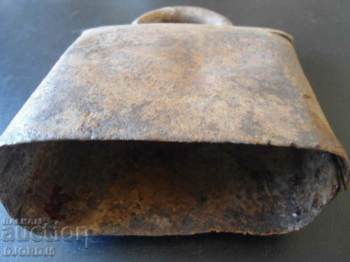 Delivery of Old chan, bell, bell Delivery of Old chan, bell, bell