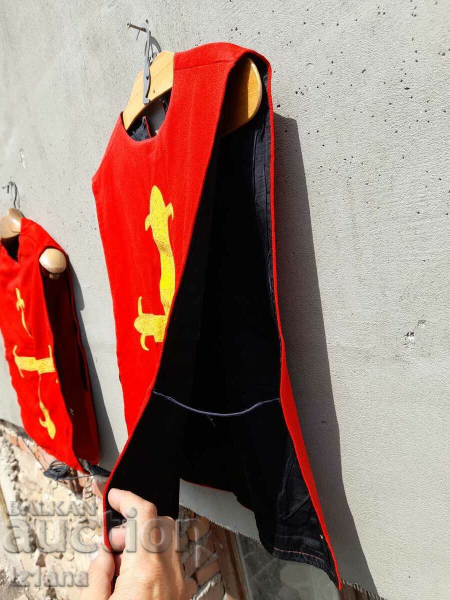 Livrarea Armura de cavaler vechi