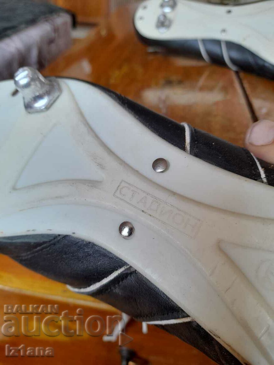 Ghete vechi de fotbal, ghete de la Gabrovo Stadium - 7 Ghete vechi de fotbal, ghete de la Gabrovo Stadium - 7