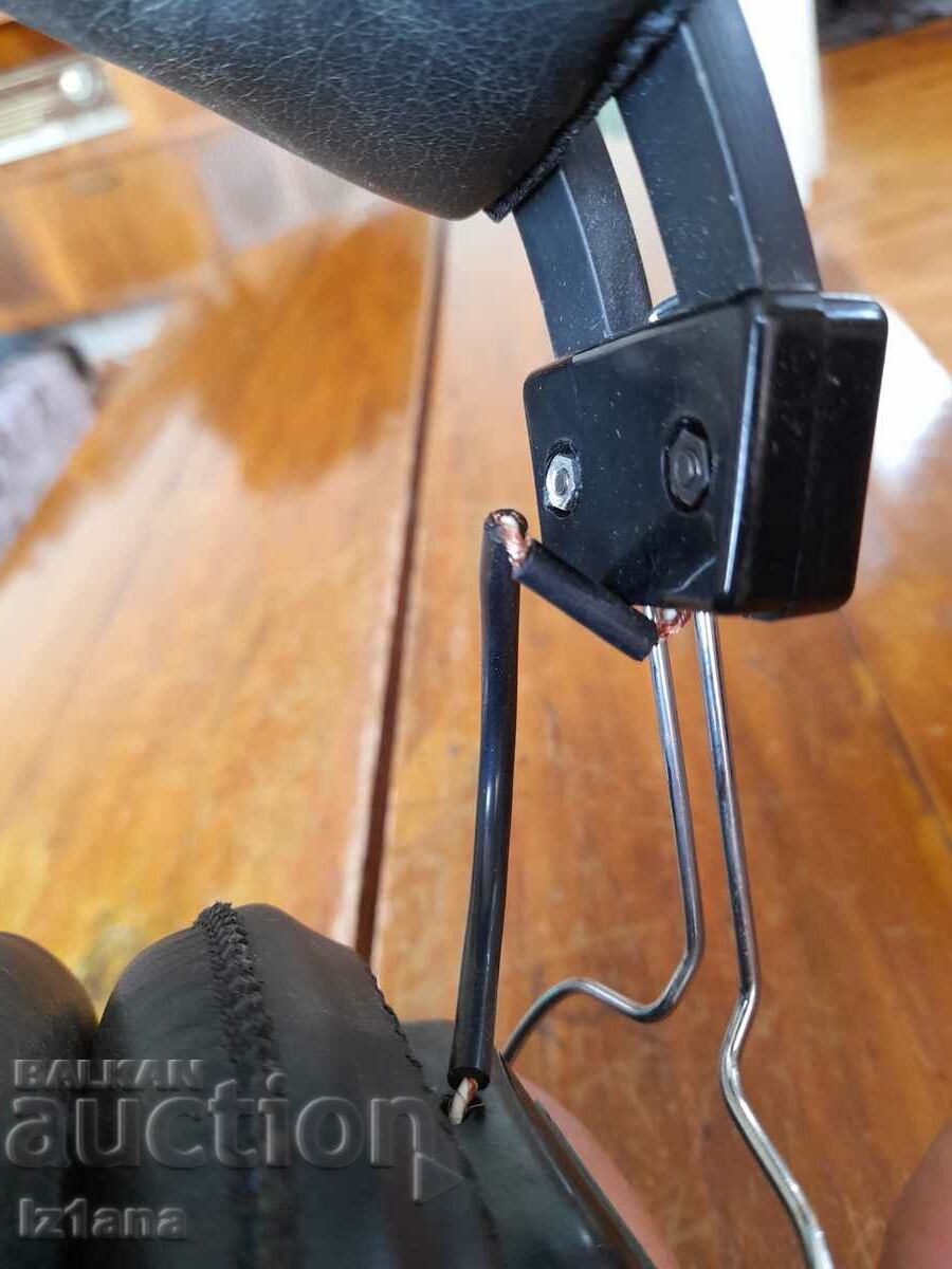 Auction Old Scala headphones Auction Old Scala headphones