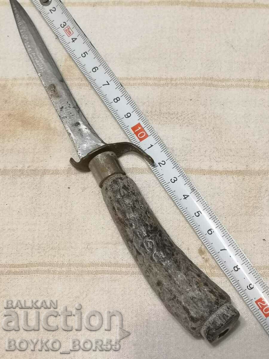 Old Knife Leg Blade