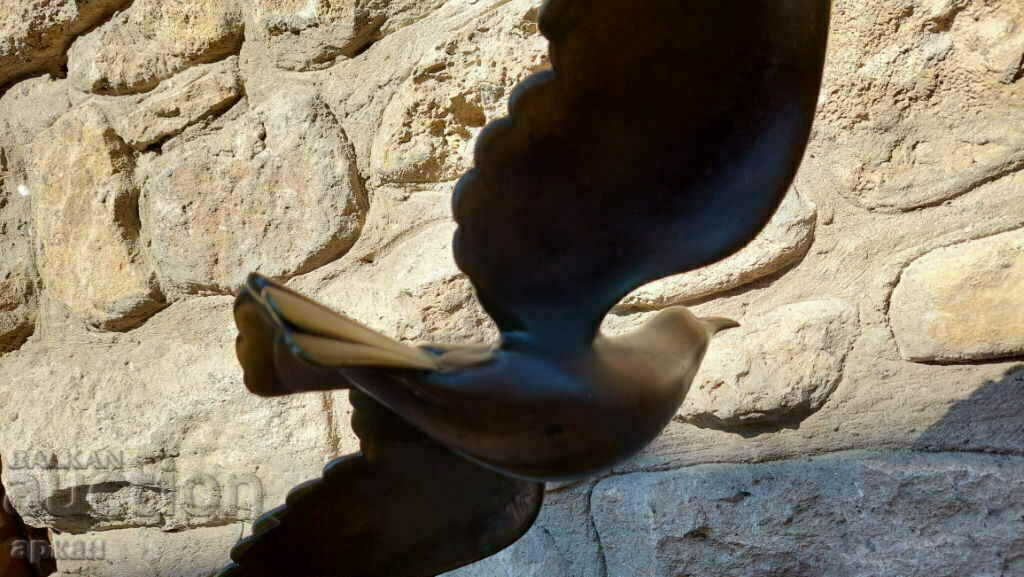 Delivery of French bronze sculpture - author's Delivery of French bronze sculpture - author's