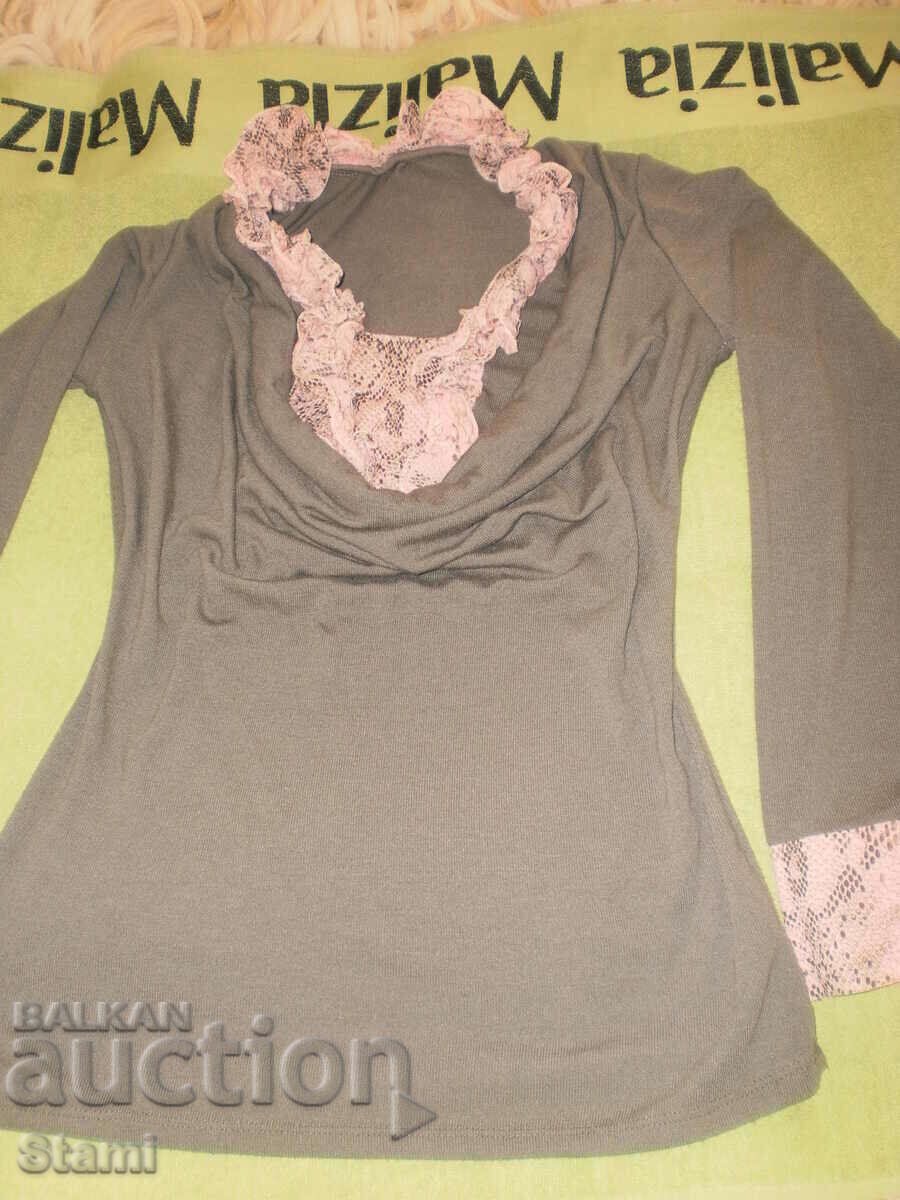 Women's jersey and lace blouse, size M