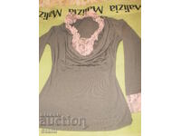 Women's jersey and lace blouse, size M