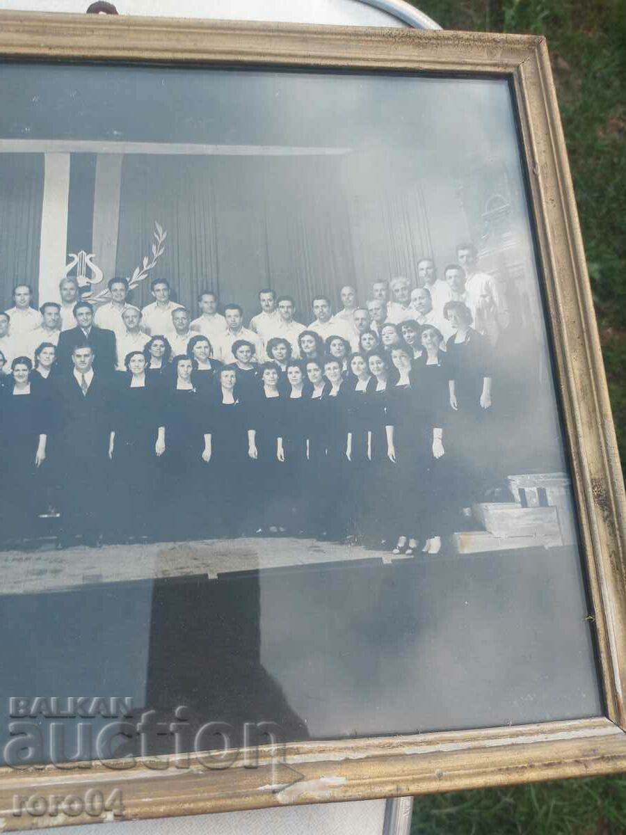 CHOIR - CHOIRS - LARGE SHOT - 6 CHOIR - CHOIRS - LARGE SHOT - 6