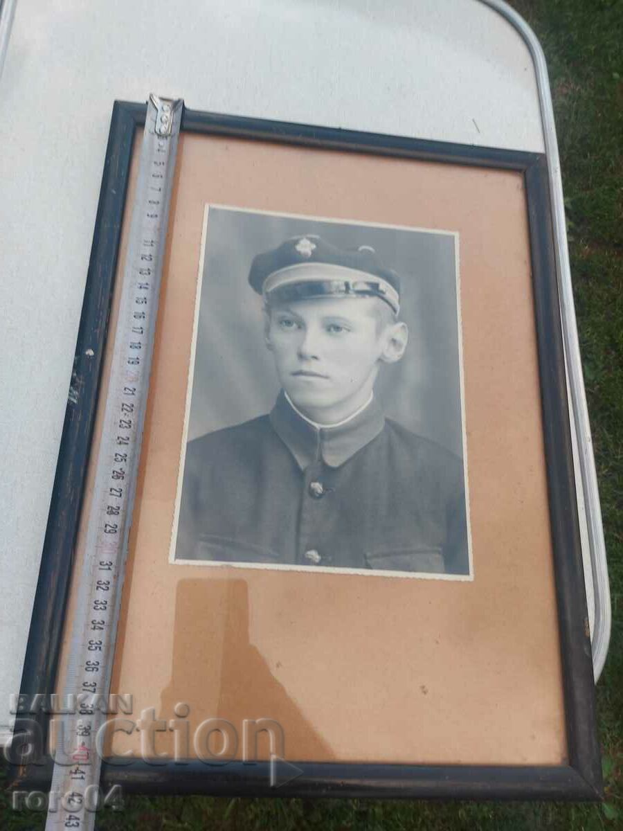 Auction HIGH SCHOOL STUDENT - WWII Auction HIGH SCHOOL STUDENT - WWII