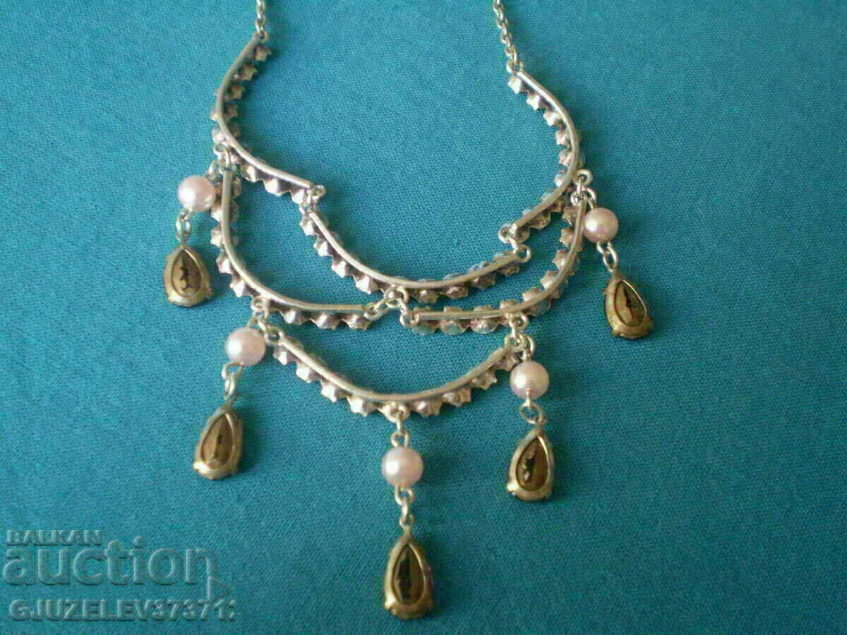 Auction  Old women's necklace art deco necklace