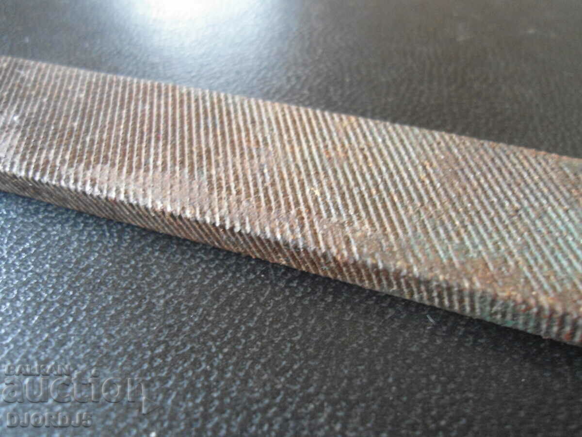 παλιό αρχείο με τιμή 2.00 BGN | € 1.02 παλιό αρχείο με τιμή 2.00 BGN | € 1.02