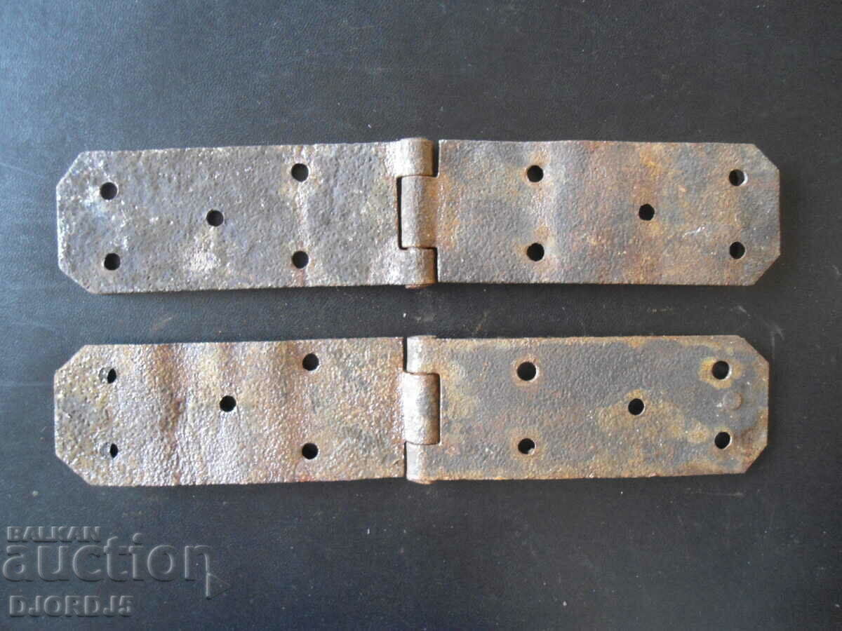 Old forged hinges with price 4.00 BGN | € 2.05 Old forged hinges with price 4.00 BGN | € 2.05
