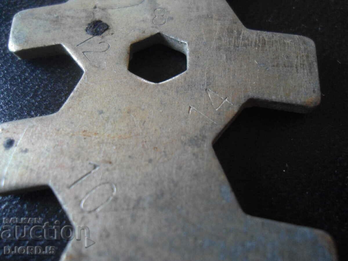 Παλιό γαλλικό κλειδί γενικής χρήσης - 5 Παλιό γαλλικό κλειδί γενικής χρήσης - 5