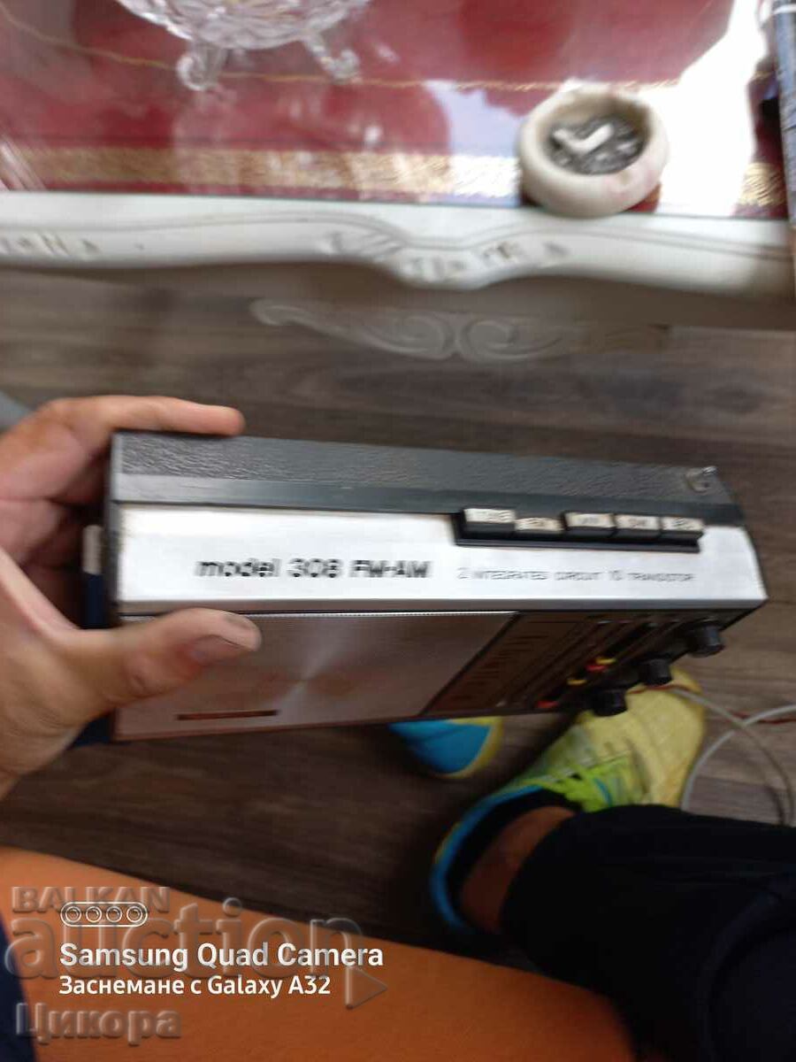 RADIO FALCON RECEPTOR RADIO cu preț 50.00 BGN | € 25.56